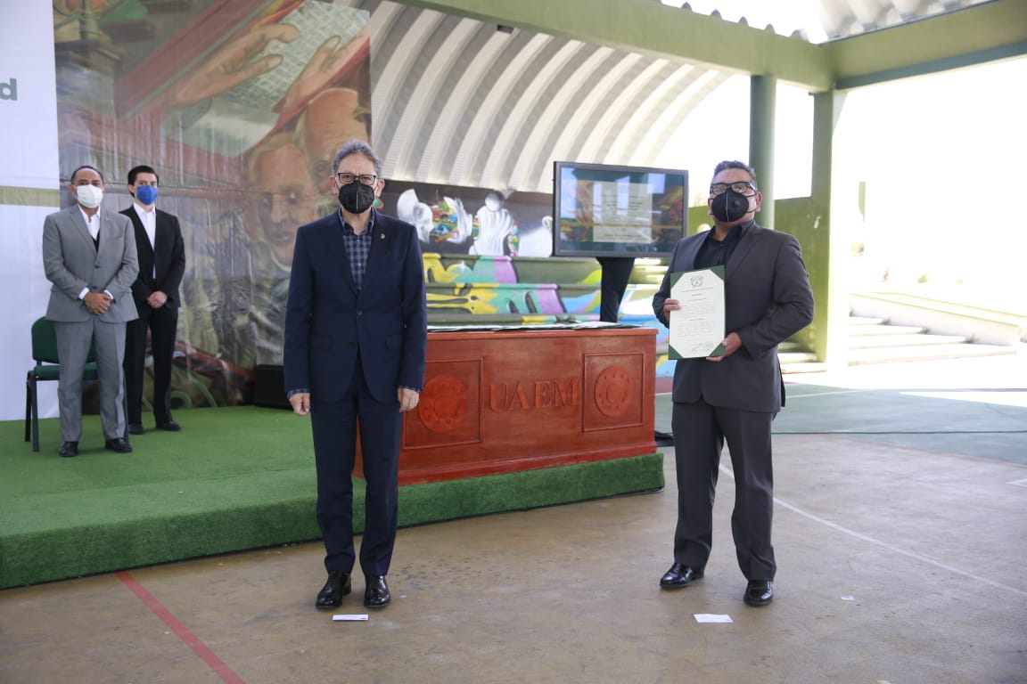 Alfredo Barrera ha entregado 82 nombramientos Página Uno