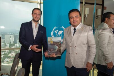 CONAJO a través de su fundador Ronaldo Elías Águila, anunció una colaboración estratégica con la revista Página Uno, encabezada por el Director General de NSK Multimedios Naim Libien Abouzaid.